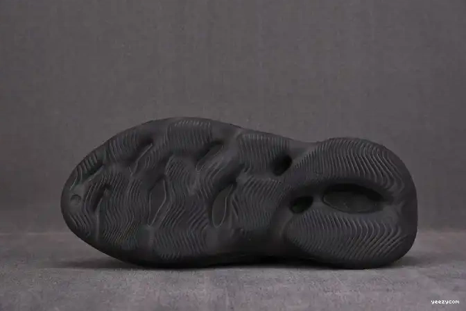 Onyx HP8739 Foam Adidas RNNR Yeezy 0430